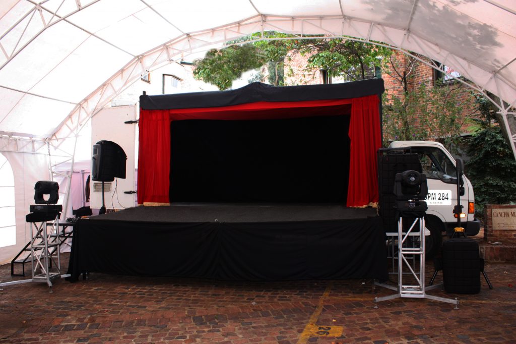 Camión Escenario, eventos, show adultos, magia, música, eventos infantiles, boris bedoya